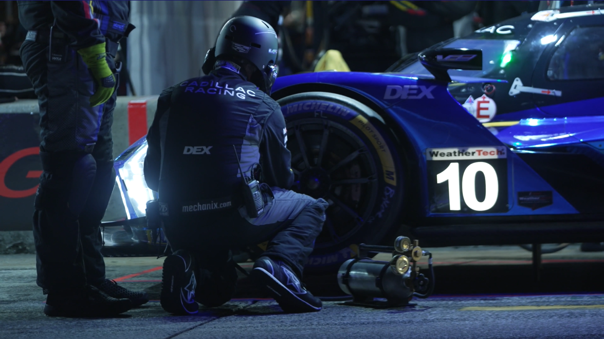 moisture detection in tyres, measuring moisture in racing car tyres, Shaw SDHmini handheld hygrometer, WTR, Wayne Taylor Racing and Shaw