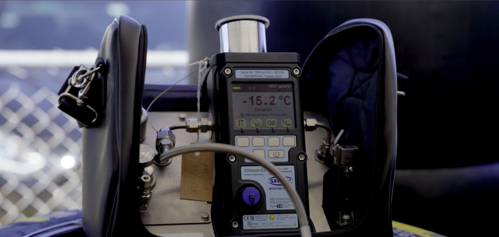 Trace Moisture in Racing Car Tyres